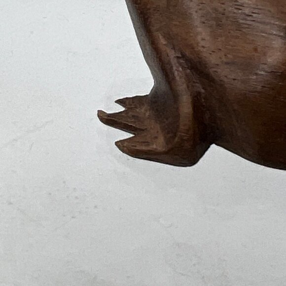 Vintage Wooden Frog Figurine, Hand Carved, Frog Collectibles, Frog Decor, Frog E - Picture 7 of 11